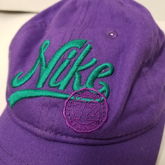 Girls Nike Spellout Swoosh Athletic 72 Department Logo Purple Strapback Hat 4-6X - Picture 2 of 9